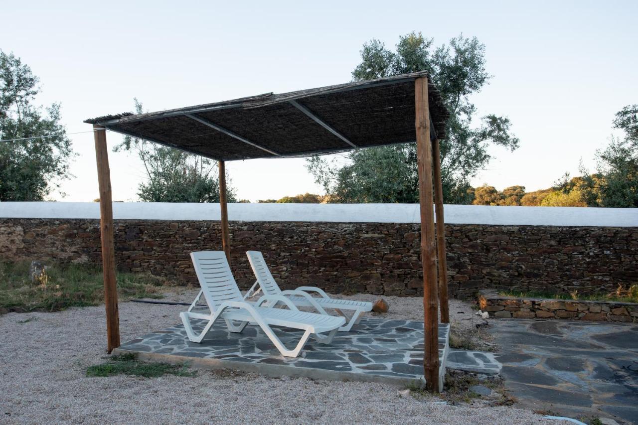 Monte Dos Vicentes Herdade Da Yucca Farm stay
