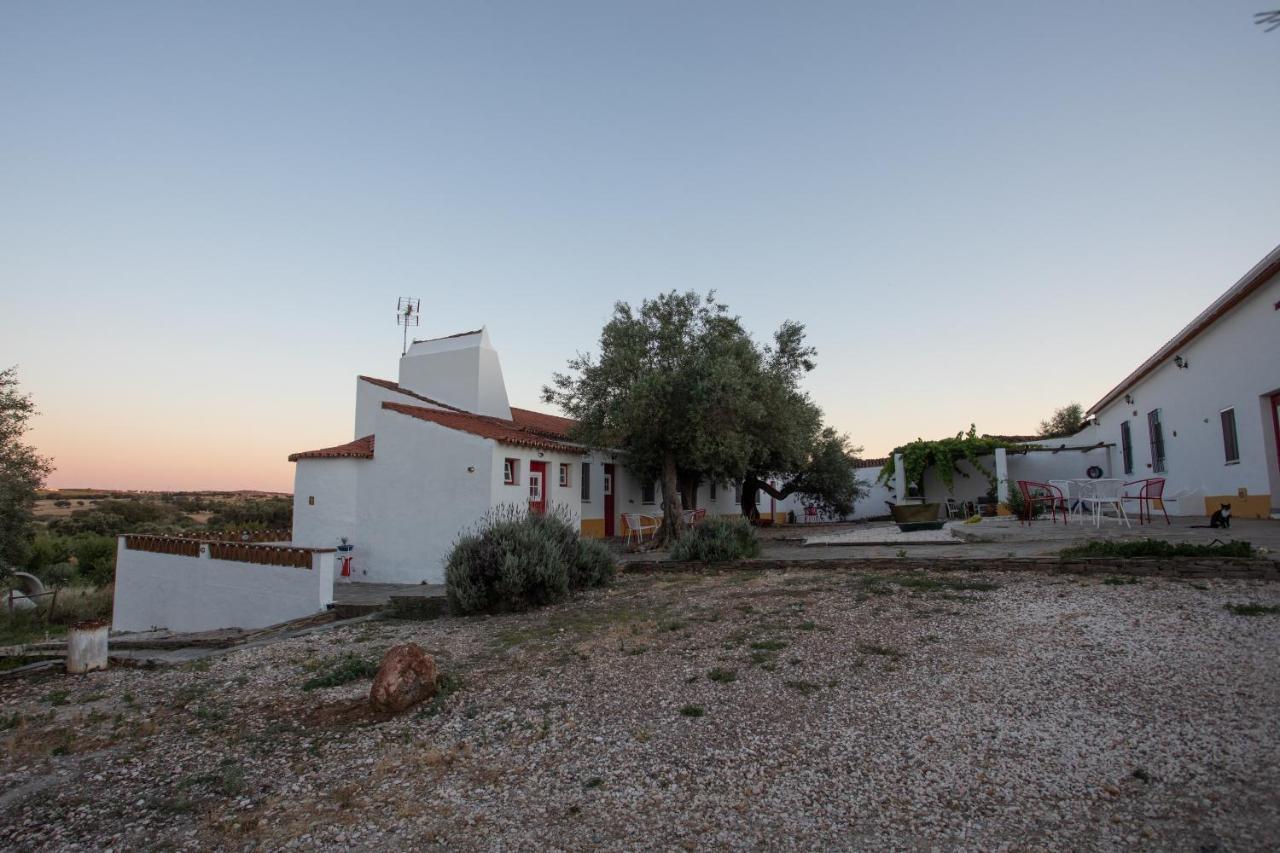 Farm stay Monte Dos Vicentes Herdade Da Yucca Terena